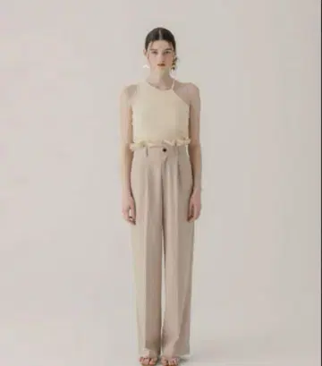 EAPHI FRILLS WAIST PANTS 사이즈 2