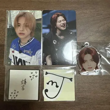 마츠다 진 트레이딩 카드, 캡슐 세트