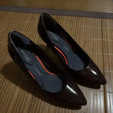 미사용 새상품 ROCKPORT 브라운 하이힐