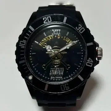 극장판 원피스 새상품 미사용품 손목시계