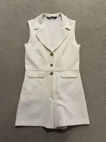 ZARA 화이트 슬리브리스 미니 원피스 XS