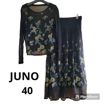 미사용 새상품급 [JUNO] 40(M~L) 시어 탑 & 스커트 세트