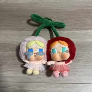 popmart crybaby 체리