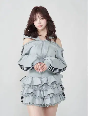 다리치 걸리시 스포티 맨투맨 상의