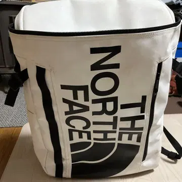 THE NORTH FACE 화이트 백팩
