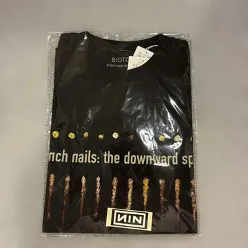 Nine Inch Nails x BIOTOP 티셔츠