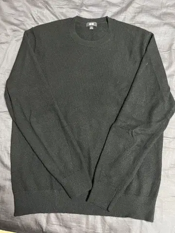 UNIQLO 블랙 크루넥 스웨터 M