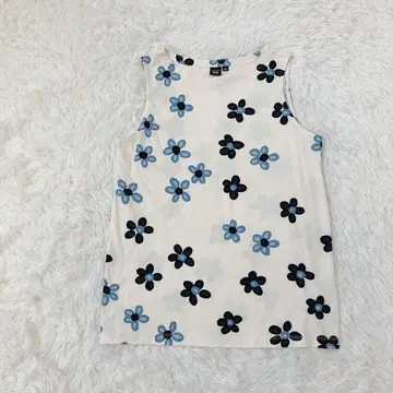 유니클로 by marimekko 콜라보 슬리브리스 T셔츠 티셔츠 면