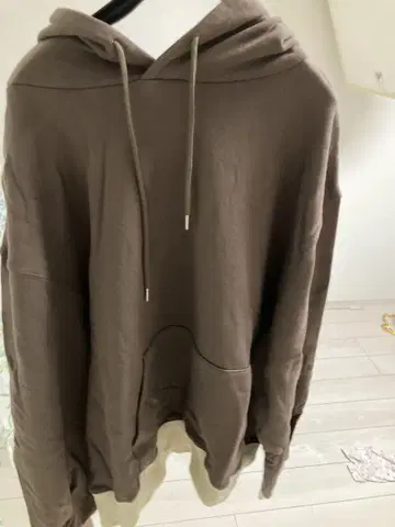 브라운 후드 부착 후드티