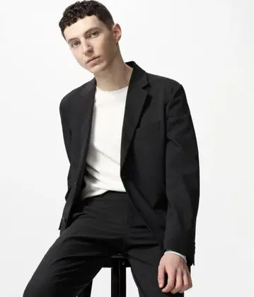 새상품급 UNIQLO 감동 자켓 블랙 XL 사이즈 남성용