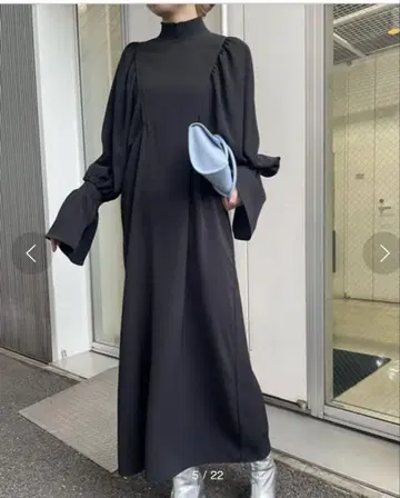 Ameri UPPER VOLUME OVER DRESS S 블랙