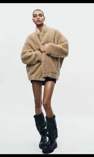 ZARA 페이크 보아 자켓 베이지 사이즈 M~L