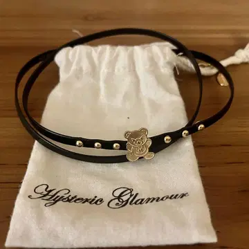 HYSTERIC GLAMOUR의 곰과 스터드가 특징인 블랙 가죽 초커