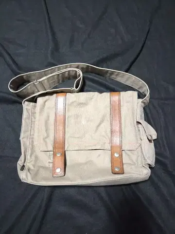 폴스미스 숄더백