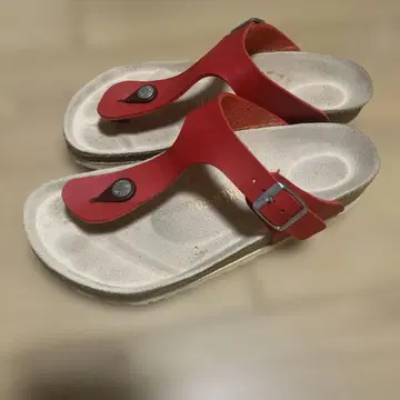 BIRKENSTOCK 샌들