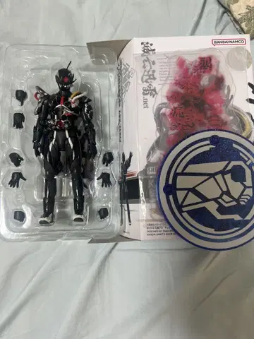 s.h.figuarts 가면라이더 아크 제로 피규아트