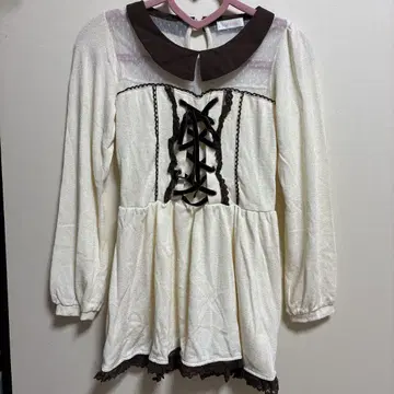 LIZLISA 아이보리 레이스업 미니 원피스