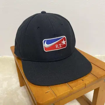 나이키 R.T. 나이키 캡 블랙 컬러