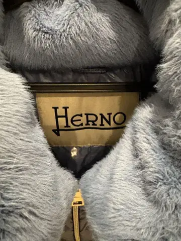 Herno 라이트 블루 다운 자켓