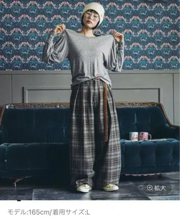 [ 이번 시즌 신상 ] 미개봉 새상품 2턱 페인터 모듬 팬츠 M