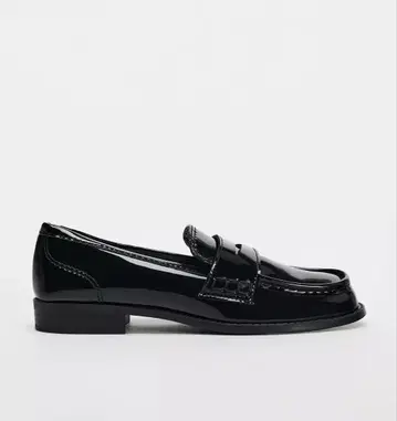 페니 로퍼 ZARA 자라 로퍼 37 에나멜 가죽 느낌