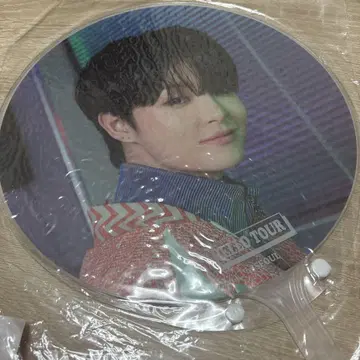 treasure 부채 HELLO TOUR 지훈 지훈
