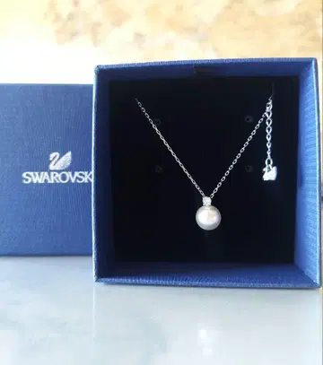새상품 SWAROVSKI Tricia 펄 목걸이 스와로브스키