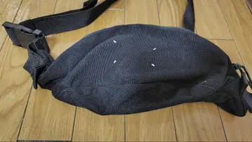 블랙 바디백 중형