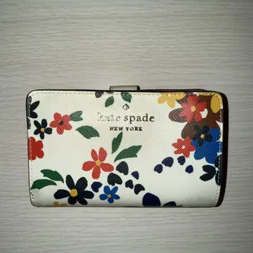 kate spade 꽃무늬 접이식 지갑