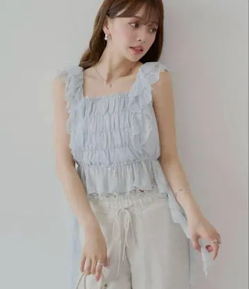 chico 레이스 드롭 프릴 셔링 블라우스