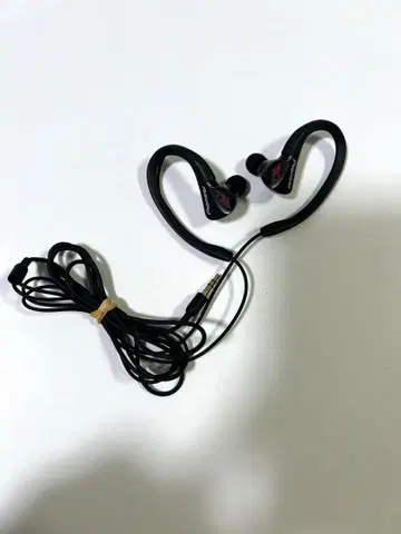 free! 마츠오카 린 이어폰 밀폐형 이어폰 Pioneer SE-E3