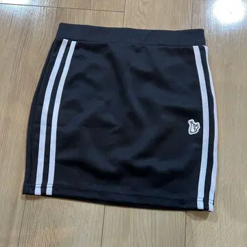 FR2 HYPE-fit 라인 저지 스커트 토끼