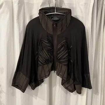 에이코콘도 EIKOKONDO 프릴 아우터