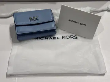 MICHAEL KORS 라이트 블루 3단 폴더형 지갑