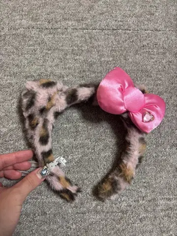 레오파드 무늬 핑크 리본 머리띠
