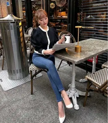 새상품급 셰리에 하트 버튼 가디건