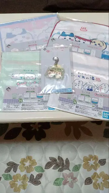 치이카와(먼작귀)의 탕 H상 복조리 손수건 4개 F상 목욕탕 키링