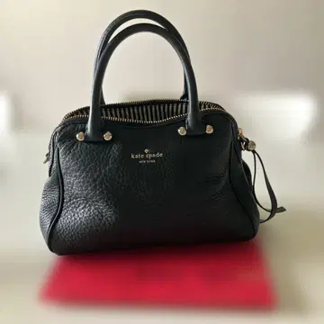 새상품급 kate spade 블랙 가죽 핸드백