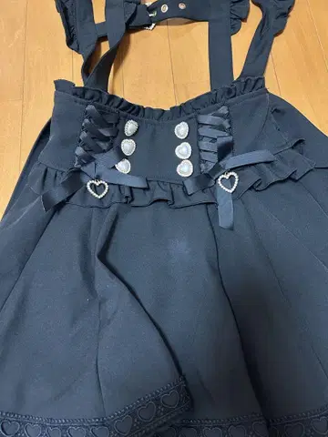 LIZLISA 레이스업 서스펜더 치마바지 블랙