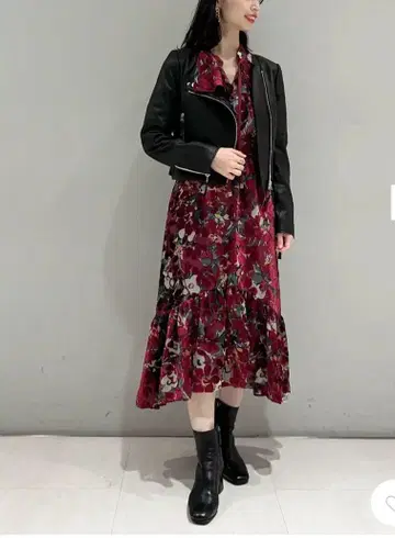 그레이스 콘티넨탈 벨벳 오팔 스커트 탑