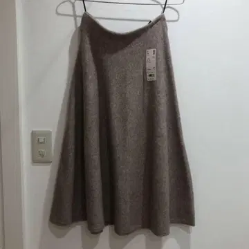 유니클로 UNIQLO 수플레얀 플레어 스커트 수플레얀 스커트