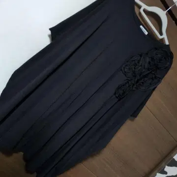 Plantation 블랙 슬리브리스 튜닉