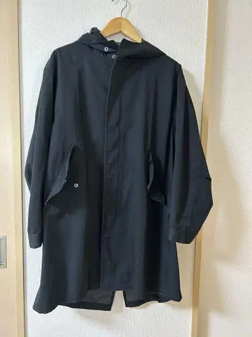 UNIQLO 블랙 마운틴 파카 후드 부착