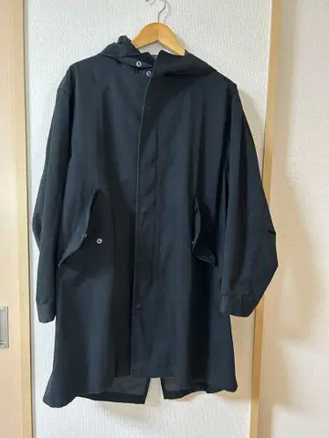 UNIQLO 블랙 마운틴 파카 후드 부착