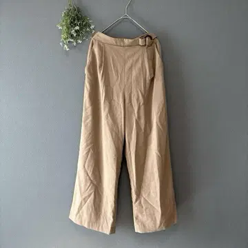 알파벳츠 알파벳 [F] 어른 내추럴 벨트 포함 턱 와이드 팬츠