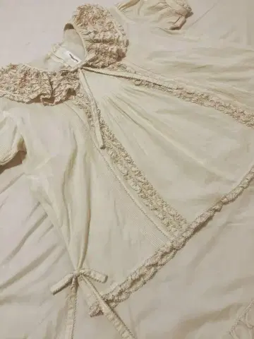 원더풀 월드 리바이벌 블라우스 아이보리 아이보리 생지
