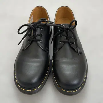 Dr. Martens 블랙 레이스업 슈즈 1461
