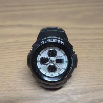 CASIO G-SHOCK 702BD 블랙/화이트 작동품