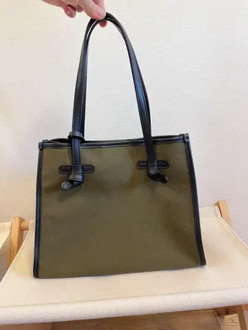 [ GIANNI CHIARINI ] 올리브 그린 토트백