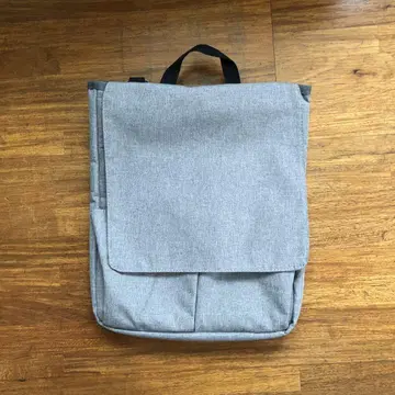 그레이 백팩